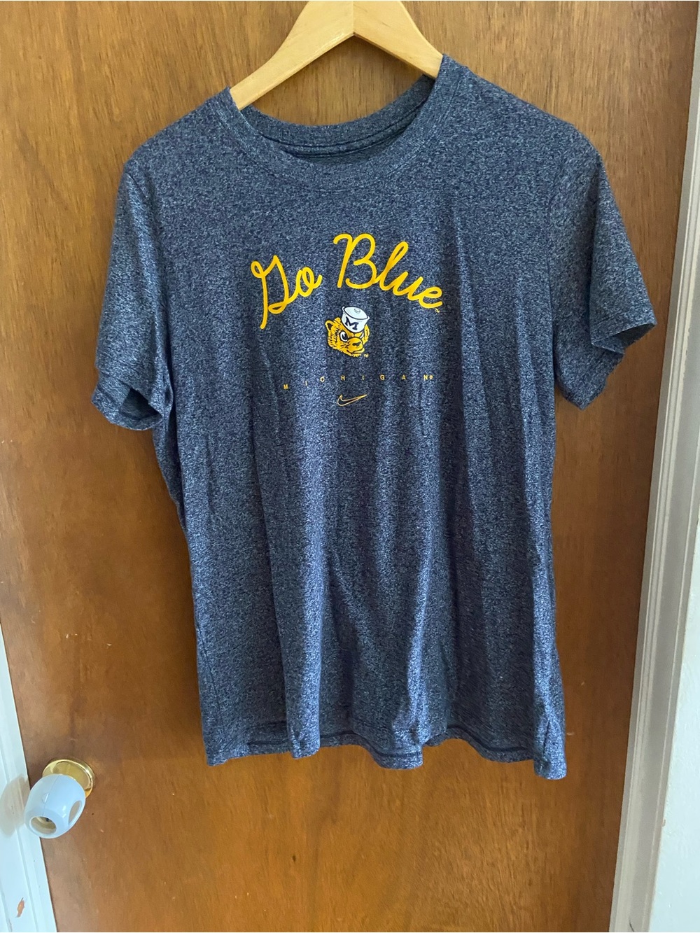 Nike 'Go Blue' Heather Navy T-Shirt with Yellow Graphic Size XL